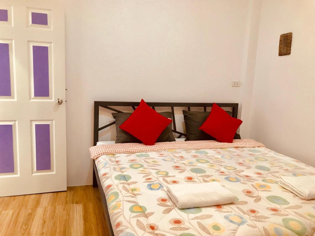 Dragon XIV Hostel Банкок Екстериор снимка