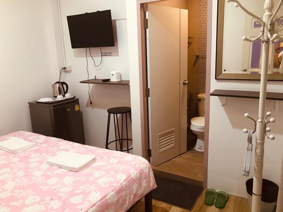Dragon XIV Hostel Банкок Екстериор снимка