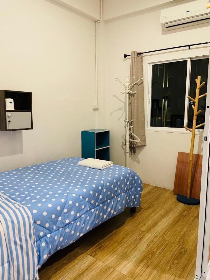 Dragon XIV Hostel Банкок Екстериор снимка