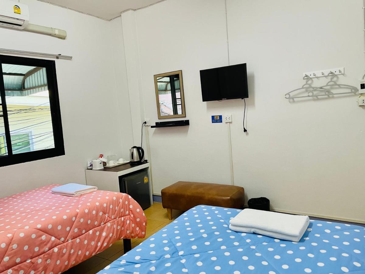 Dragon XIV Hostel Банкок Екстериор снимка